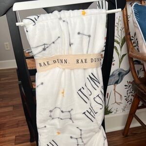 RAE DUNN Throw Blanket NWT It’s in the Stars / grey constellations yellow stars
